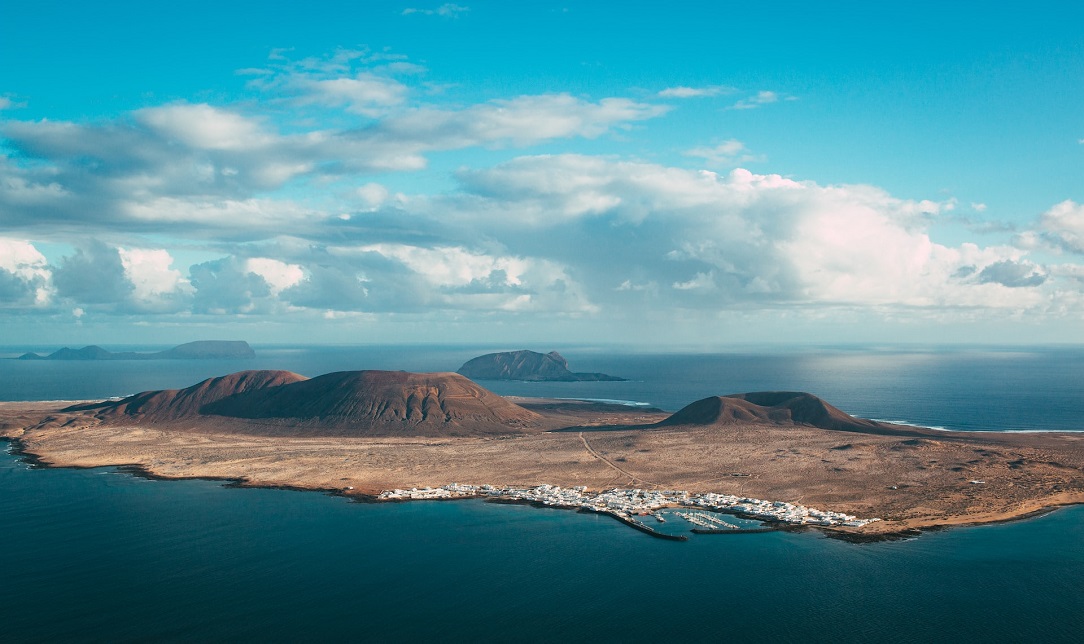 Découvrez nos séjours de luxe en vente privée - Lanzarote. VeryChic vous propose des voyages jusqu’à -70% dans les plus beaux hôtels du monde - Lanzarote