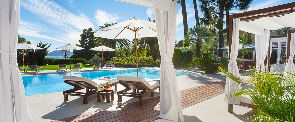 Château de la Tour ★★★★ - Castle stay in Cannes in a beautiful 19th-century building. - Cannes, France