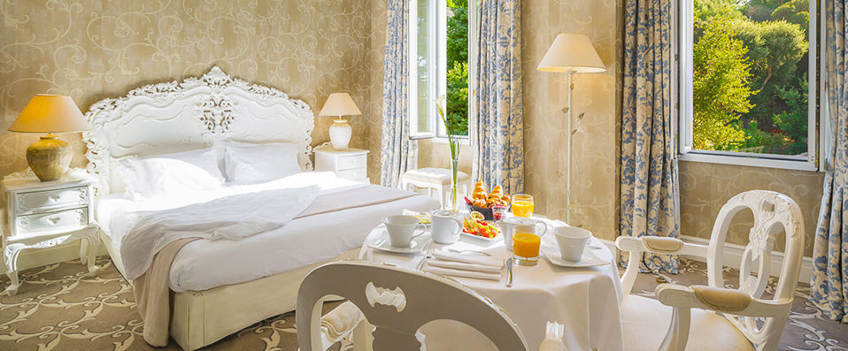 Château de la Tour ★★★★ - Castle stay in Cannes in a beautiful 19th-century building. - Cannes, France