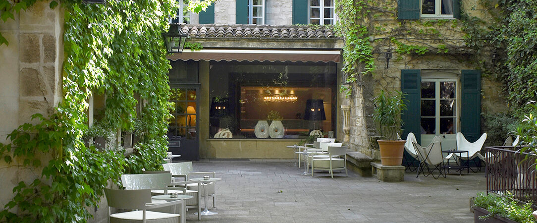 Le Prieuré Baumanière ★★★★★ - La douceur avignonnaise & les délices d’un Chef de renom. - Villeneuve-lès-Avignon, France