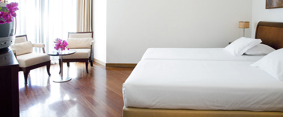 Solplay Hotel de Apartamentos ★★★★ - Stylish apartments for up to 5 people just outside of Lisbon. - Lisbon Region, Portugal