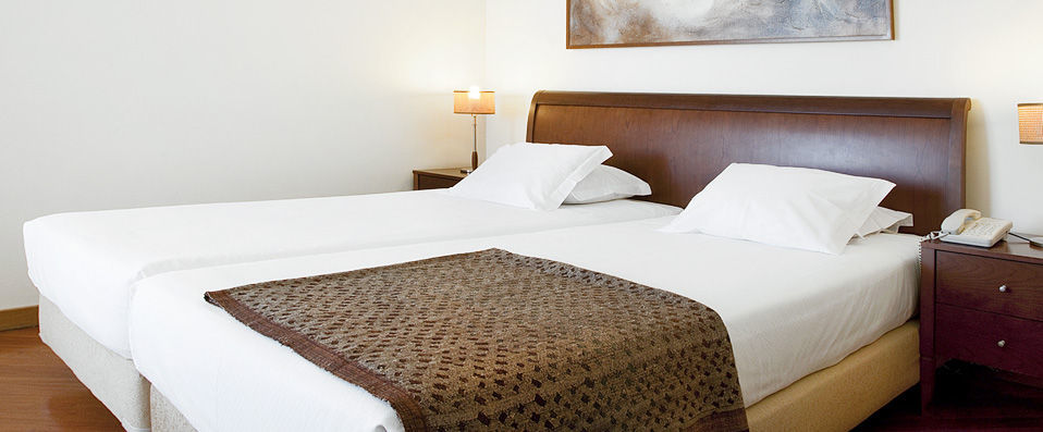 Solplay Hotel de Apartamentos ★★★★ - Stylish apartments for up to 5 people just outside of Lisbon. - Lisbon Region, Portugal
