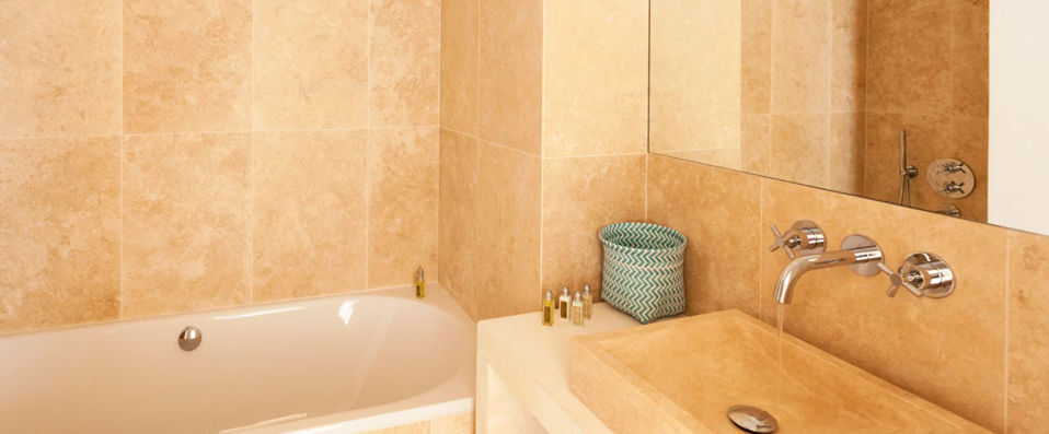 Le Vieux Castillon ★★★★ - A wonderful getaway in a medieval village in France. - Gard, France