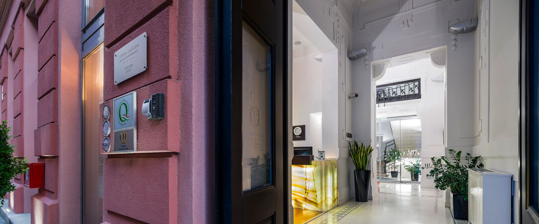 Opera Garden Hotel & Apartments ★★★★ - Une adresse élégante et conviviale au cœur de Budapest, parfaite pour une échappée confortable et familiale. - Budapest, Hungary