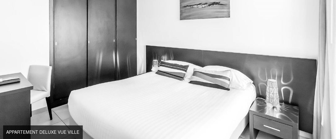 Royal Antibes ★★★★ - L’art du luxe depuis un appartement sur la baie d’Antibes. - Antibes, France