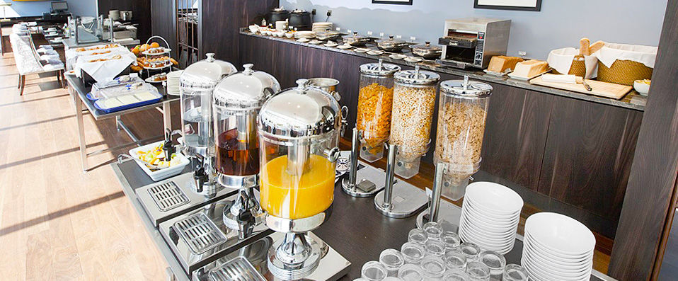 Dorsett Shepherds Bush ★★★★ - Contemporary twist on Art Deco glamour in central London. - London, United Kingdom
