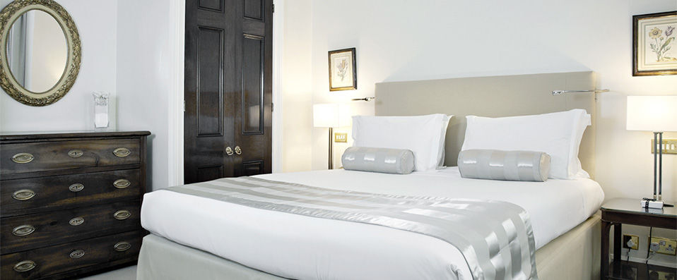 Dukes Hotel ★★★★★ - You won't be shaken but may be stirred by this quintessentially British boutique hotel - London, England