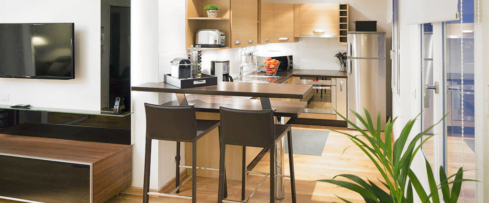 Montmartre Residence ★★★★ - Your own Elegant Parisian apartment in the heart of Montmartre. - Paris, France