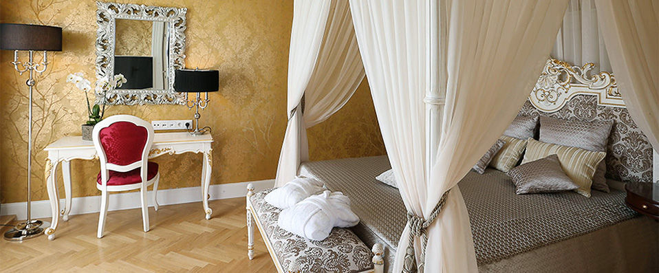 Schloß Schönbrunn Suite - A unique and lavish suite fit for a royal occasion. - Vienna, Austria