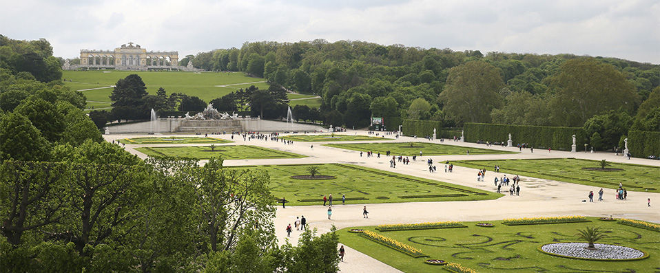 Schloß Schönbrunn Suite - A unique and lavish suite fit for a royal occasion. - Vienna, Austria