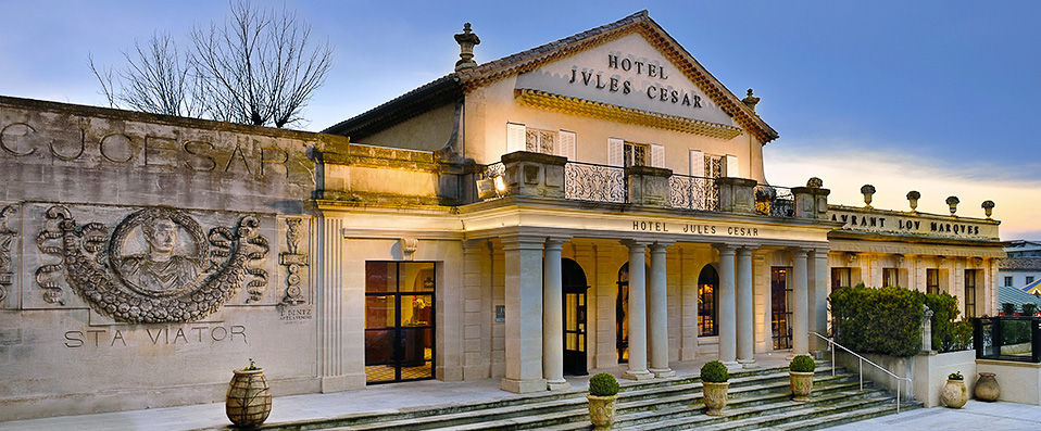 Hôtel Jules César Arles MGallery ★★★★★ - Un voyage dans le temps à Arles, signé Christian Lacroix. - Arles, France
