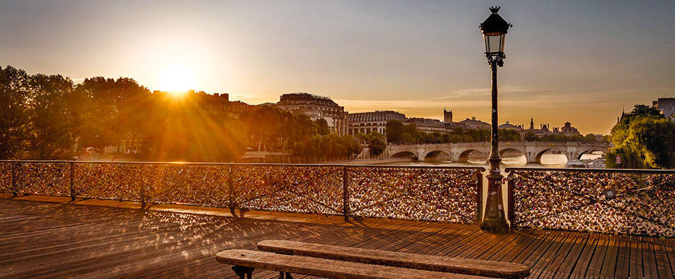 Five Boutique Hotel Paris Quartier Latin - A romantic boutique hotel in Paris's lively Latin Quarter - Paris, France