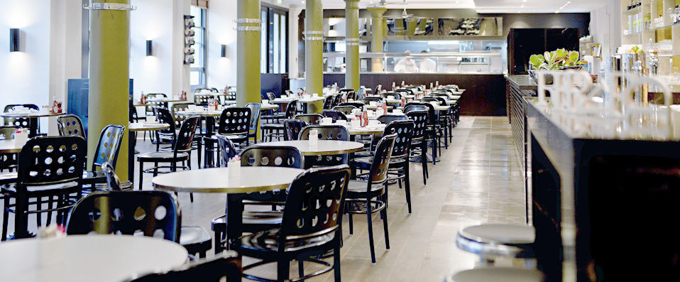 Andaz Liverpool Street London ★★★★★ - Contemporary candescence in cosmopolitan London. - London, England