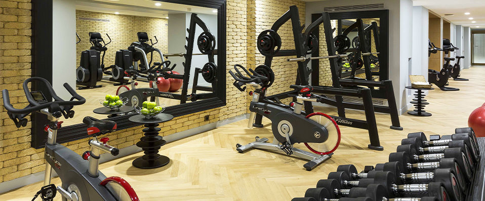 La Clef Tour Eiffel ★★★★★ - All the convenience of an apartment plus the luxury of a 5-star hotel in Paris. - Paris, France