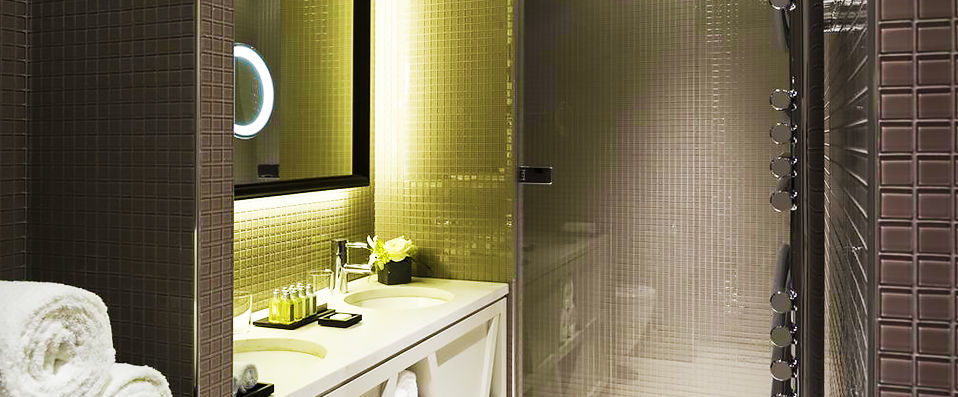 La Clef Tour Eiffel ★★★★★ - All the convenience of an apartment plus the luxury of a 5-star hotel in Paris. - Paris, France