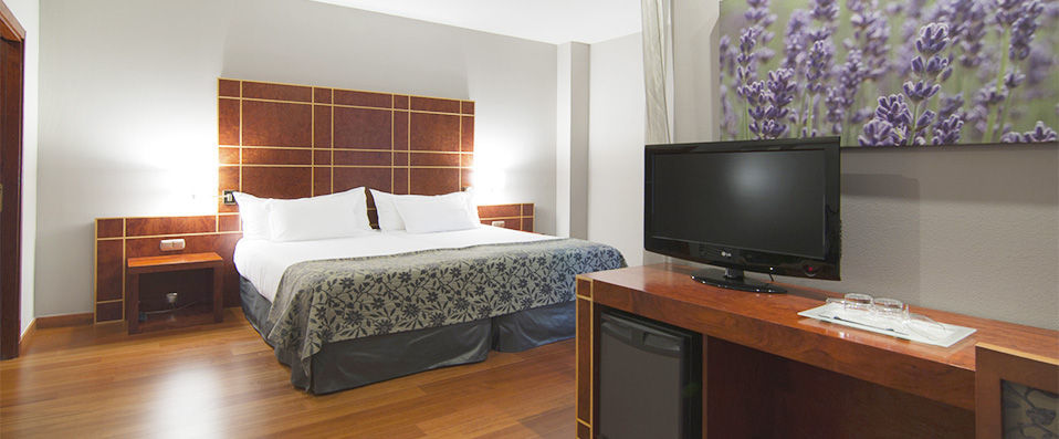 Silken Reino de Aragón ★★★★ - A vibrant stay in the authentically Spanish city of Zaragoza. - Zaragoza, Spain