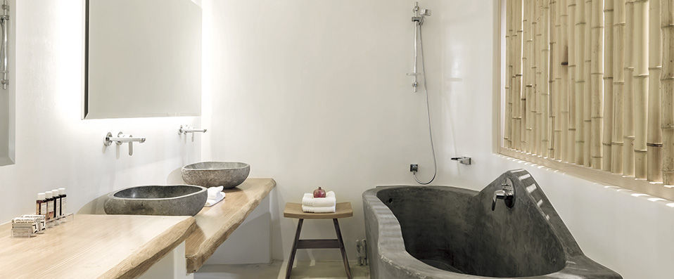 Naxian Collection Luxury Villas & Suites - Romantic suites and villas on the shores of the Aegean Sea. - Naxos Island, Greece