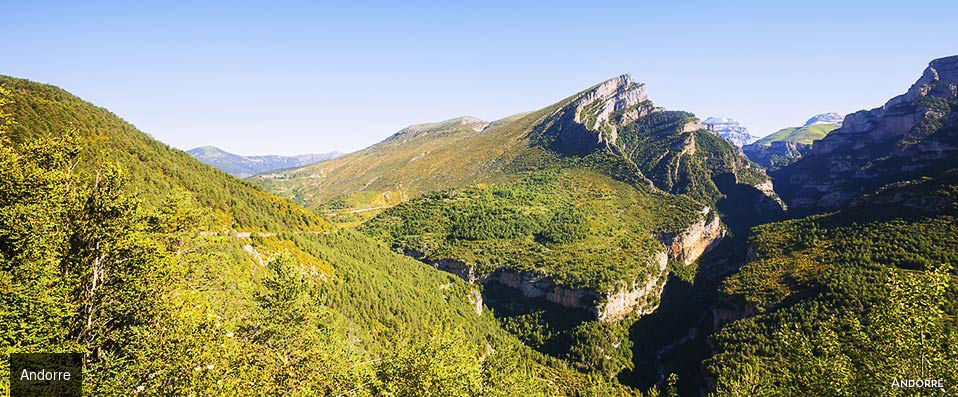 Hotel & Spa Xalet Bringué ★★★★ - Bienvenue dans le chalet contemporain d'une famille d’Andorrans. - El Serrat, Andorre