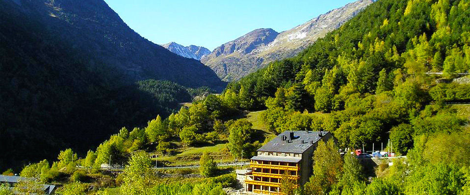 Hotel & Spa Xalet Bringué ★★★★ - Bienvenue dans le chalet contemporain d'une famille d’Andorrans. - El Serrat, Andorre