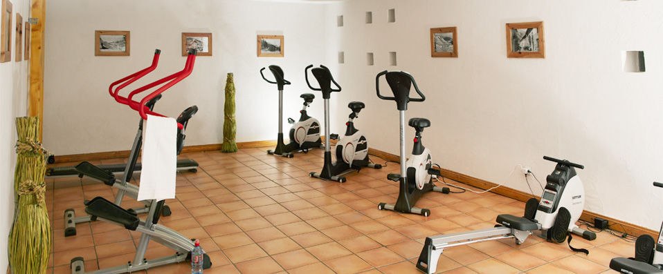Les Chalets de Rosael - Enjoy some mountain’tainment in the Alps. - French Alps