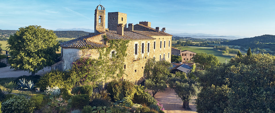 Hotel Castell d'Emporda ★★★★ - Experience life in a Spanish castle. - Costa Brava, Spain