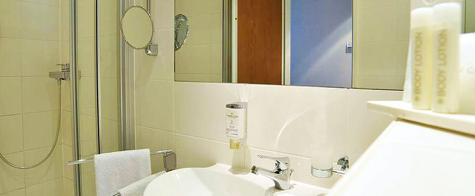 Golden Tulip Berlin Hotel Hamburg ★★★★ - Supreme comfort in Berlin's city centre - Berlin, Germany