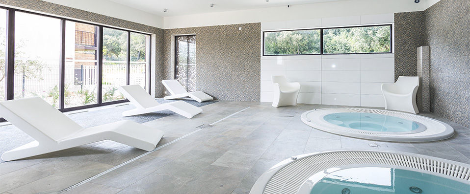Résidence Club ★★★★ MMV Pont du Gard - Stylish apartments in rural France. - Provence, France