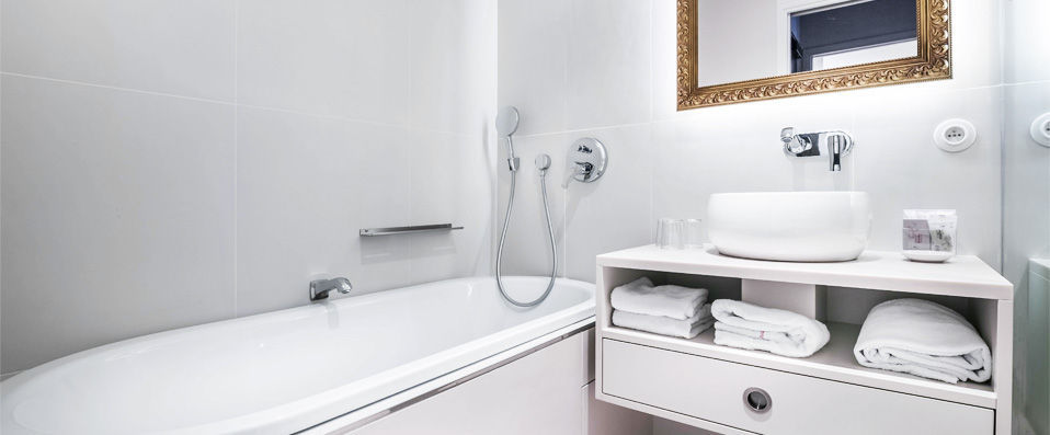 Hotel des Tuileries ★★★★ - A small delightful jewel in the heart of Paris - Paris, France
