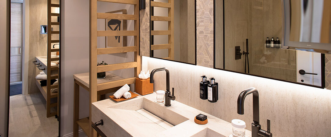 Hotel Royal-Riviera ★★★★★ - Contemporary chic in this Grande Dame of the Riviera. - Saint-Jean-Cap-Ferrat, France