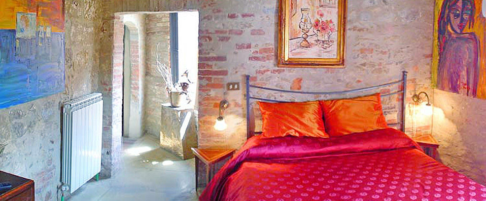 Residenza d'Arte - Enjoy the art, history and nature showcased in this Etruscan family guesthouse… - Tuscany, Italy