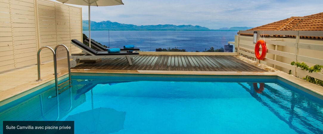 Camvillia Resort ★★★★★ - Vue sur le bleu de la mer Égée depuis un resort 5 étoiles. - Peloponnèse, Grèce