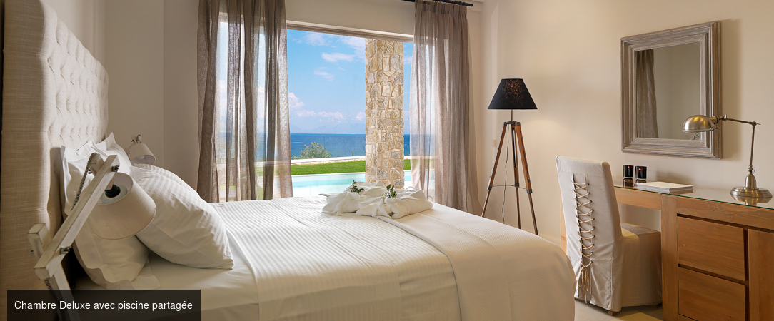 Camvillia Resort ★★★★★ - Vue sur le bleu de la mer Ionienne depuis un resort 5 étoiles. - Peloponnèse, Grèce