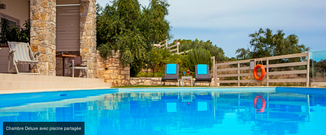 Camvillia Resort ★★★★★ - Vue sur le bleu de la mer Ionienne depuis un resort 5 étoiles. - Peloponnèse, Grèce
