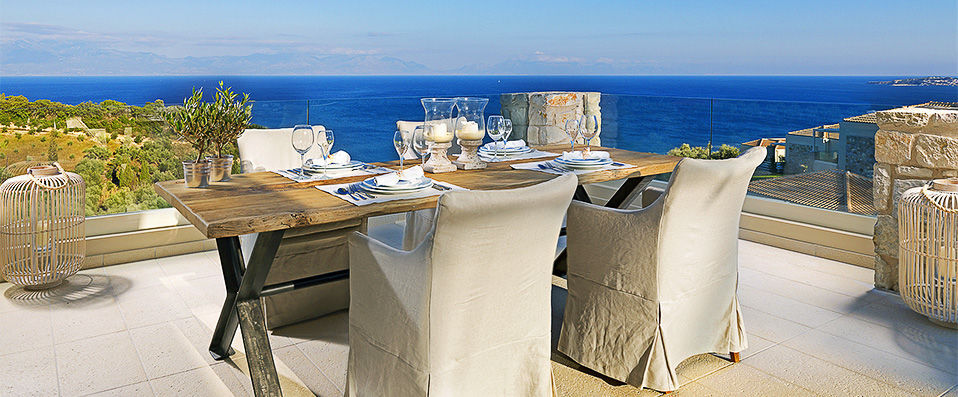 Camvillia Resort ★★★★★ - Vue sur le bleu de la mer Égée depuis un resort 5 étoiles. - Peloponnèse, Grèce