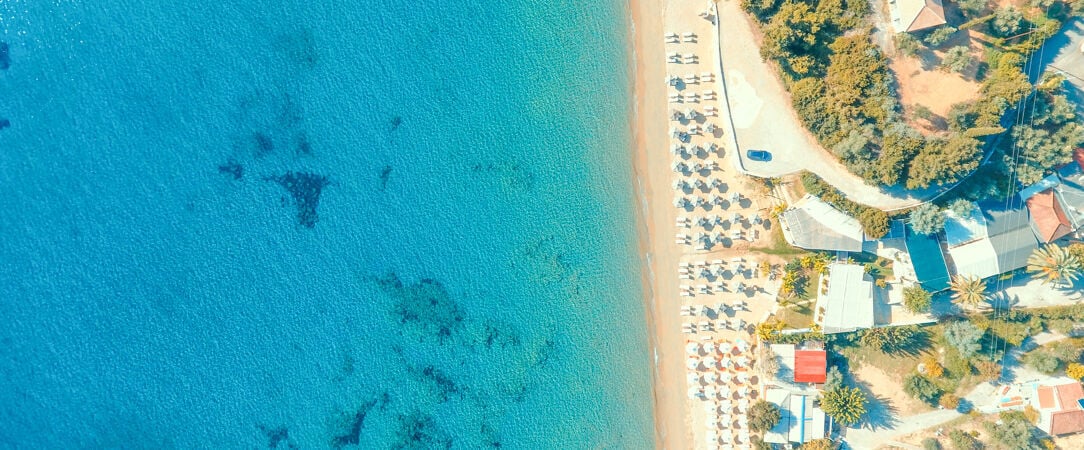 Camvillia Resort ★★★★★ - Vue sur le bleu de la mer Égée depuis un resort 5 étoiles. - Peloponnèse, Grèce
