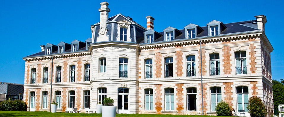 Hôtel & Spa du Château ★★★★ - All-encompassing relaxatione near France's L'île de Ré. - La Rochelle, France