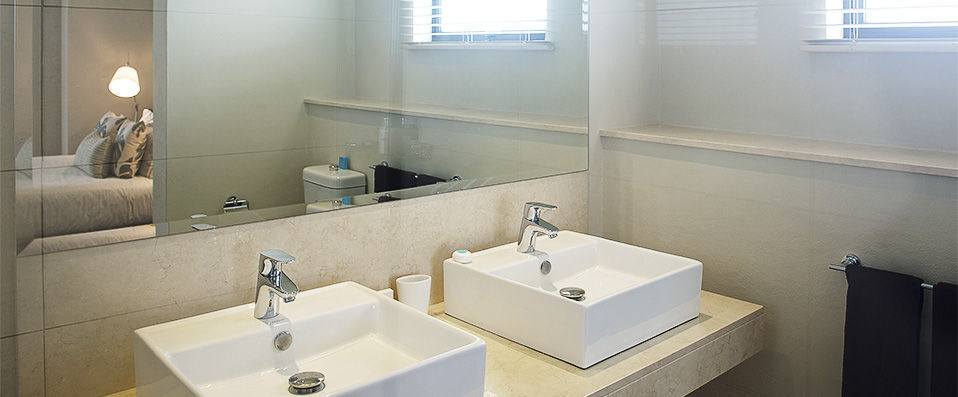 Belle Crique Private Resort ★★★★ - Luxurious apartments tucked away in Tamarin Bay. - Tamarin, Mauritius