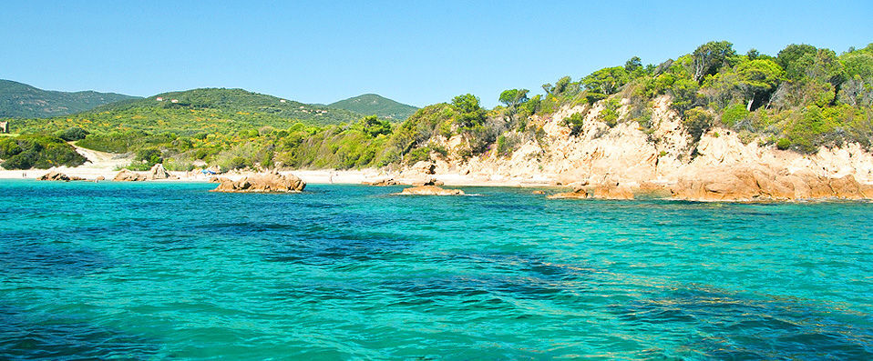 Hôtel Le Golfe ★★★★ Piscine & Spa Casanera - Partir à la recherche de la crique perdue - Corse, France