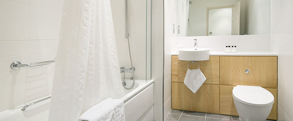 Burnham Beeches ★★★★ - Relaxing rural retreat and fine dining just outside London. - Burnham, England
