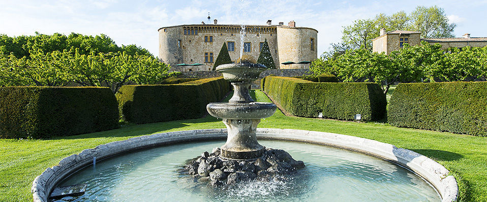 Château de Bagnols ★★★★★ - Perfectly and regally restored chateau comfort. - Beaujolais, France