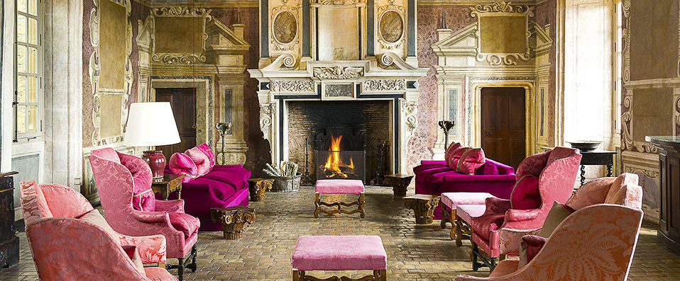 Château de Bagnols ★★★★★ - Perfectly and regally restored chateau comfort. - Beaujolais, France