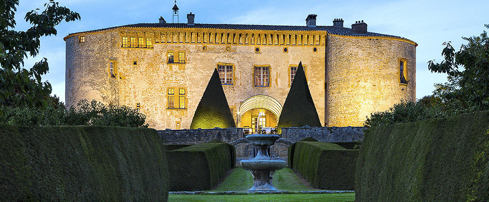 Château de Bagnols ★★★★★ - Perfectly and regally restored chateau comfort. - Beaujolais, France