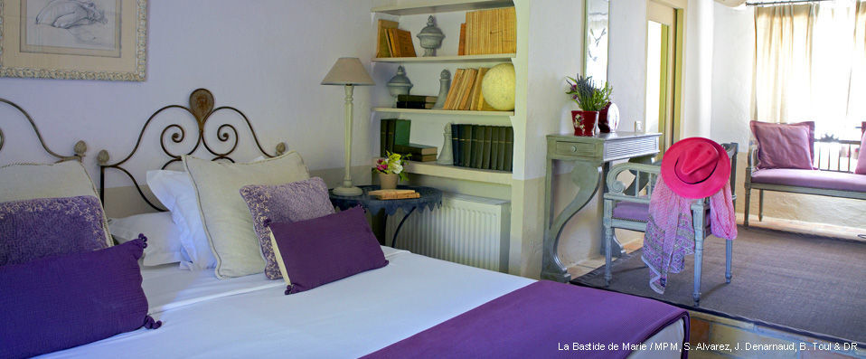 LA BASTIDE DE MARIE - Par Anne Allio, correspondante de VeryChic - Ménerbes, France