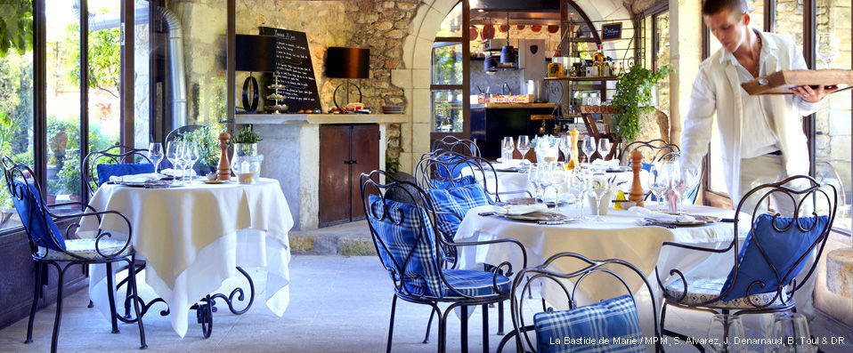 LA BASTIDE DE MARIE - Par Anne Allio, correspondante de VeryChic - Ménerbes, France