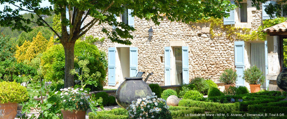 LA BASTIDE DE MARIE - Par Anne Allio, correspondante de VeryChic - Ménerbes, France
