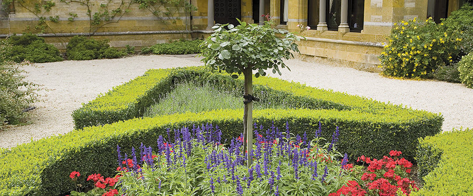 Ettington Park Hotel ★★★★ - Luxurious country mansion with extensive grounds, just outside Shakespeare’s hometown. - Stratford-upon-Avon, United Kingdom