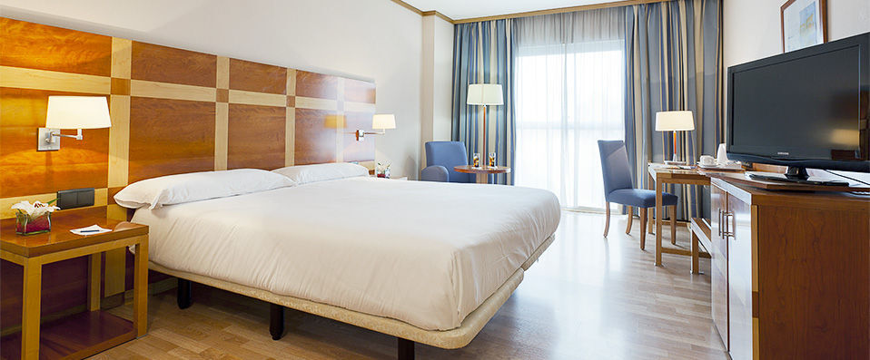 Senator Parque Central Hotel - A vivid stay in the vibrant Valencia! - Valencia, Spain