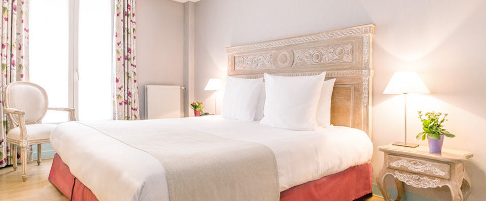 Hotel Taylor - Learning the art of strolling in Paris’ 10th arrondissement. - Paris, France