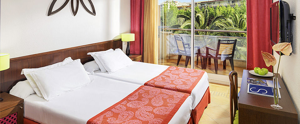 H10 Vintage Salou ★★★★ - Quatre étoiles vintage pour des vacances sous le soleil de la Costa Dorada - Salou, Espagne
