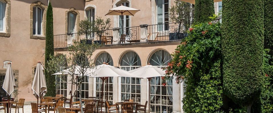 Château de Massillan ★★★★ - Un somptueux château éco-responsable au cœur des Côtes du Rhône. - Provence, France